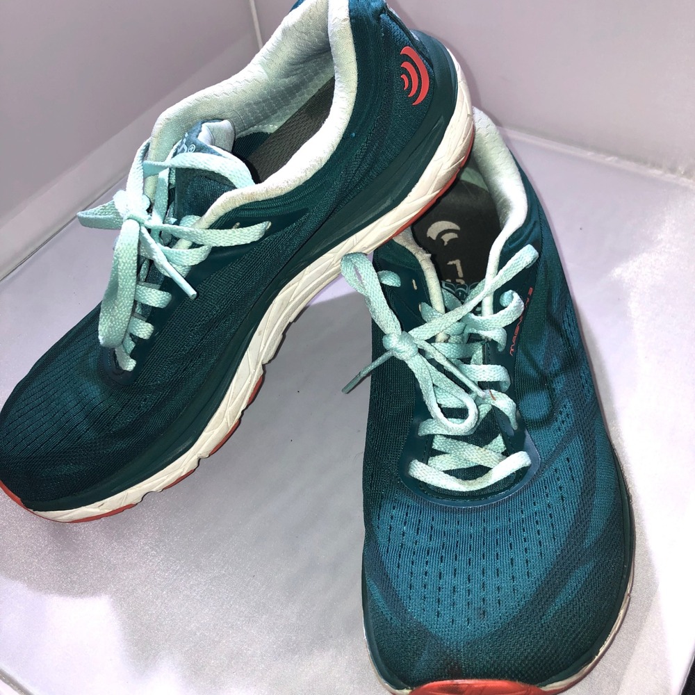 Topo Athletic Magnifly 3 Teal Green Zero Drop Running Shoes Womens Size 9